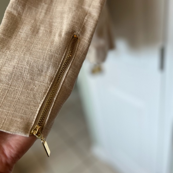 Women's IMAN, size medium, beige, stylish jacket. Pre-owned & in good condition. - Picture 4 of 8